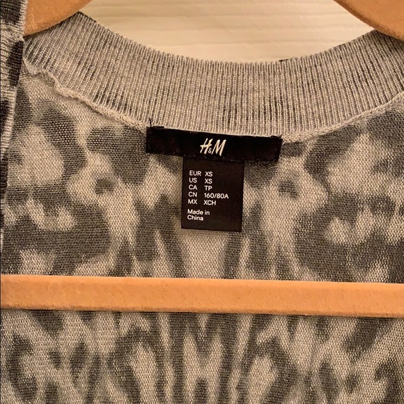 H&M Open Cardigan Sweater - Picture 3 of 8